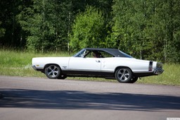 198 6F4B7122