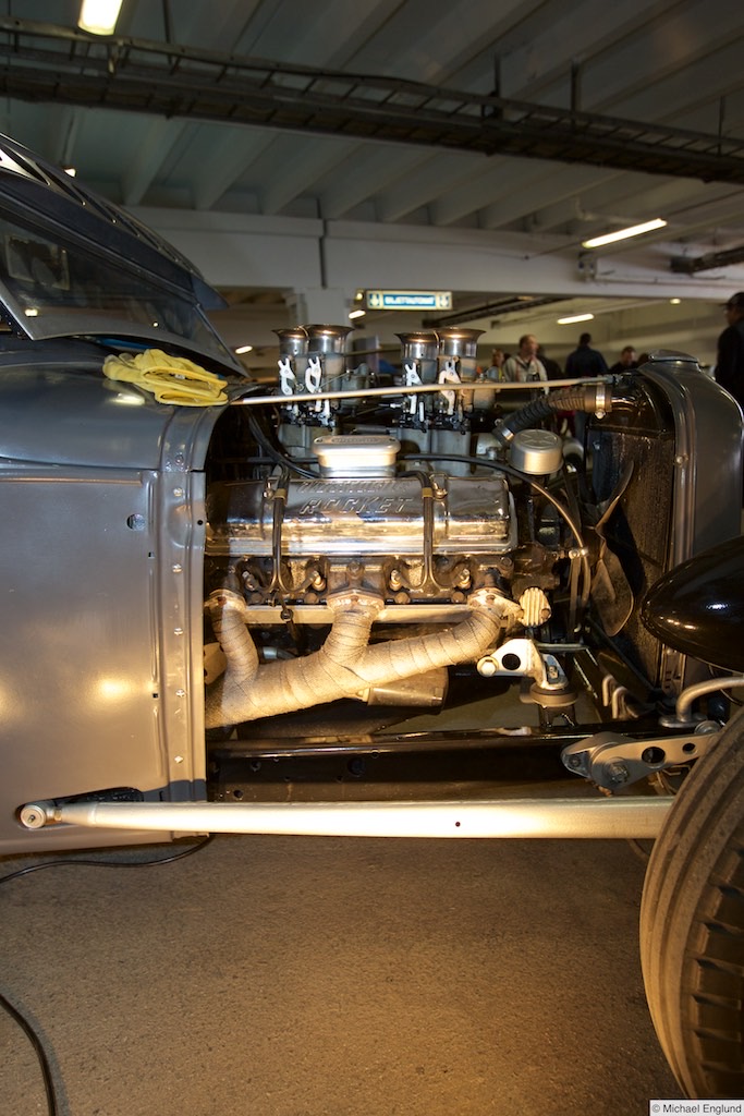 6F4B2500