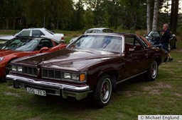 6F4B8103