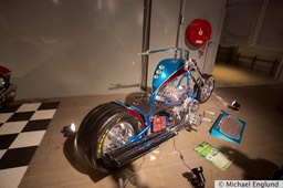 6F4B9003