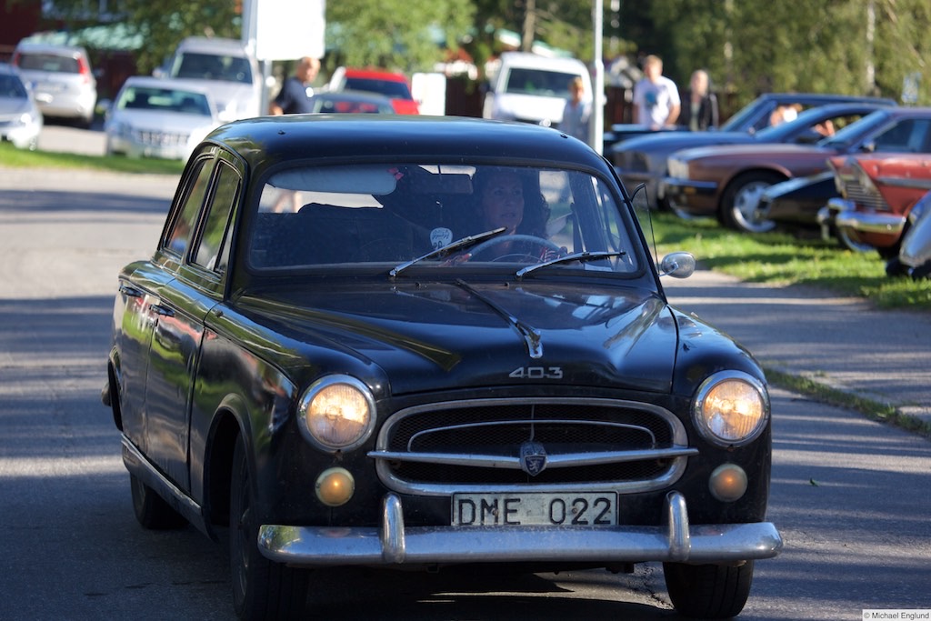 6F4B9282